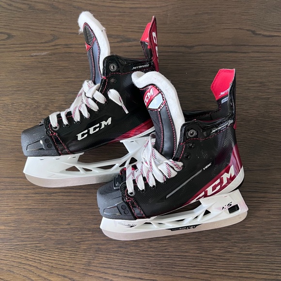 CCM Jetspeed Vibe Junior Ice Hockey Skates Size 3 Regular - Picture 2 of 16